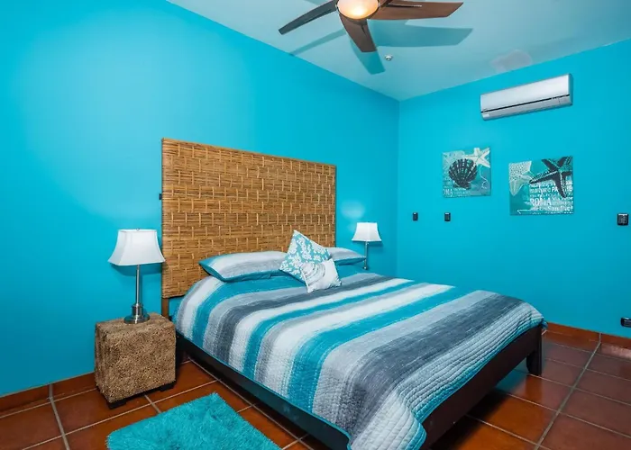 Casa Suenos-beautiful Beachfront House Ferienhaus