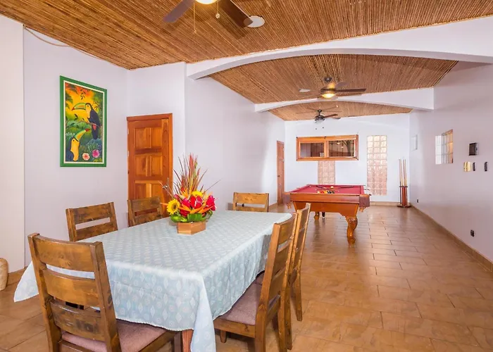 Casa Suenos-beautiful Beachfront House *