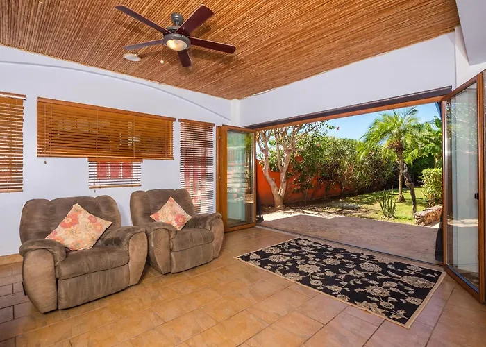 Casa Suenos-beautiful Beachfront House Tempate