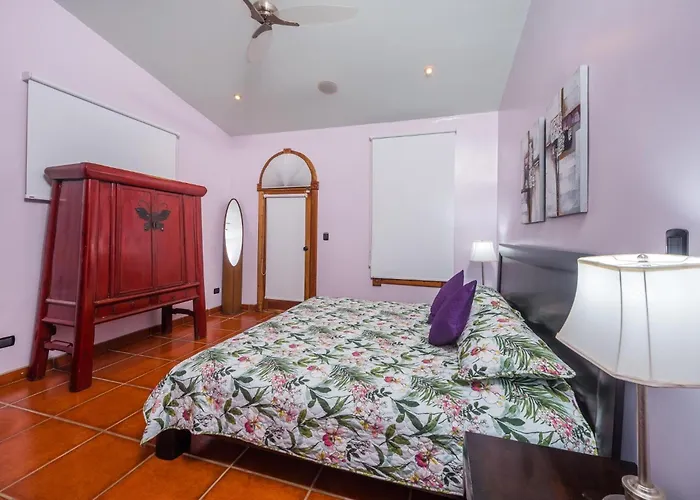 Ferienhaus Casa Suenos-beautiful Beachfront House Tempate